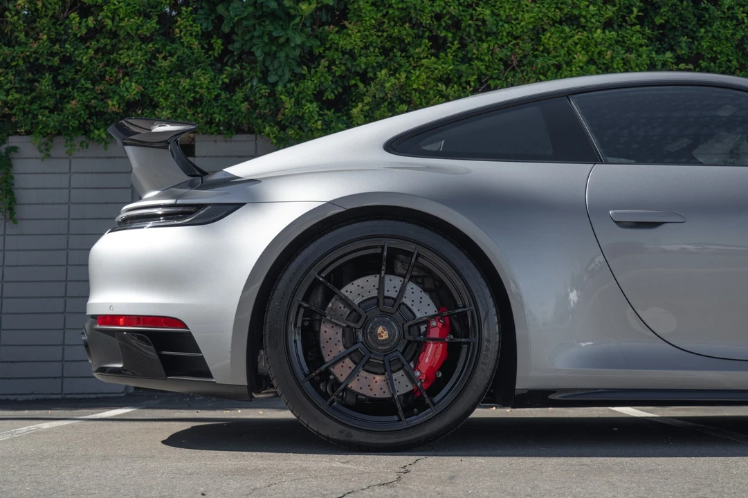 2024 Porsche 992 Carrera GTS - Image 9 of 12