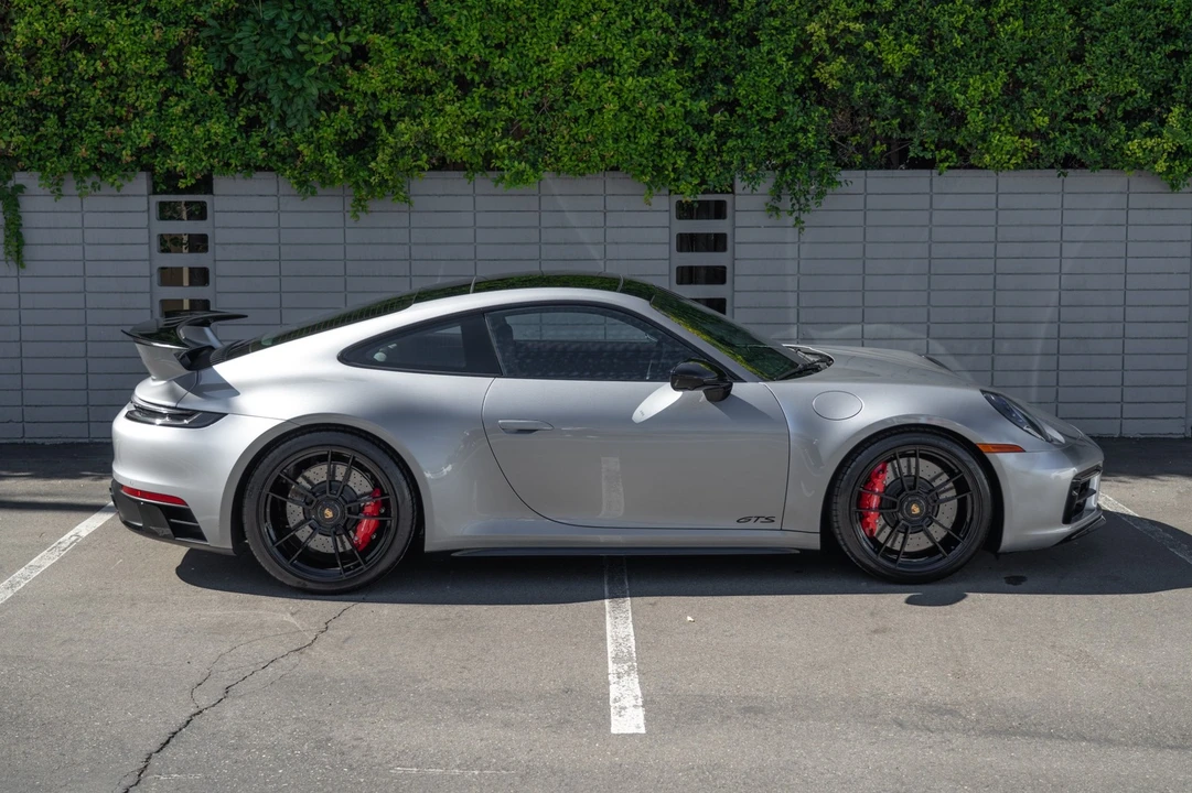 2024 Porsche 992 Carrera GTS - Image 7 of 12