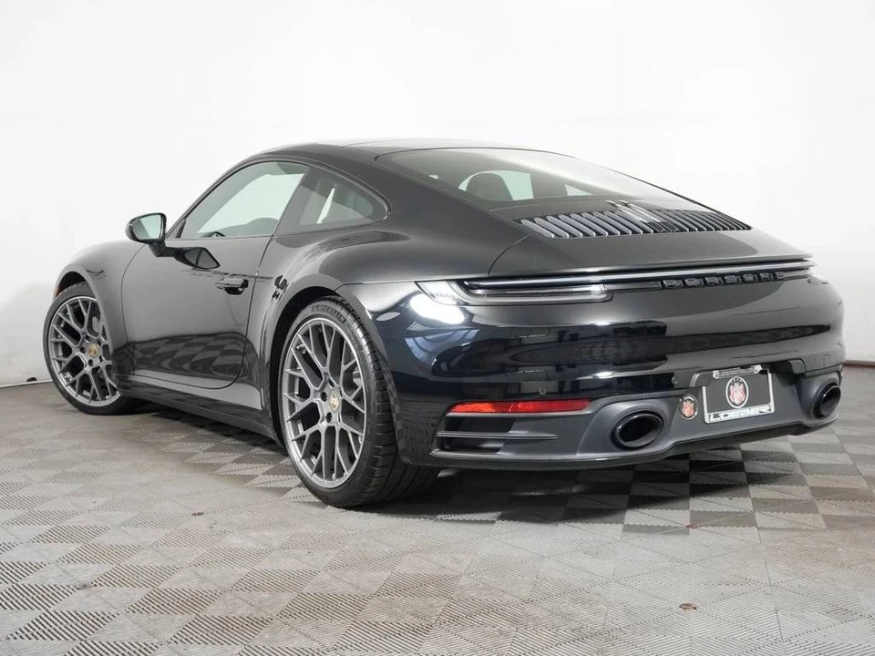 2024 Porsche 992 Carrera 4 - Image 3 of 5
