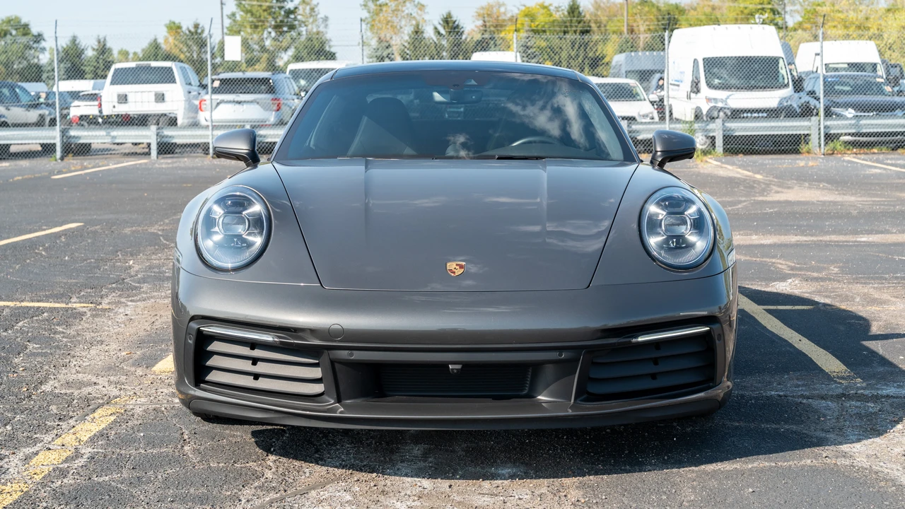 2024 Porsche 992 Carrera 4 - Image 15 of 31