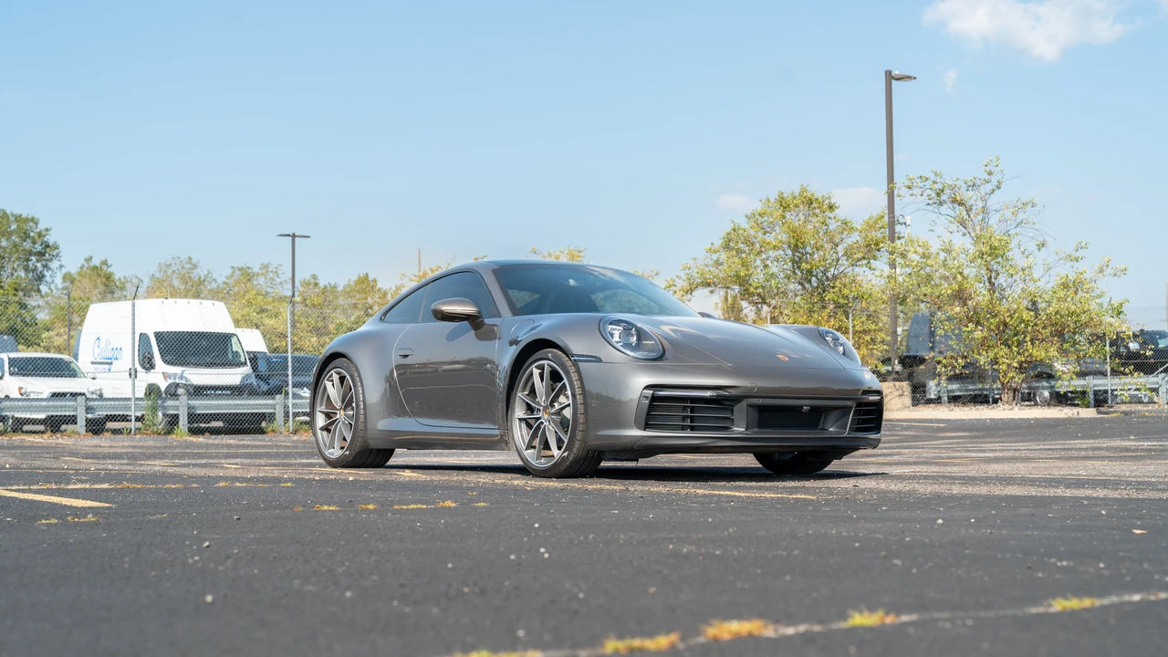 2024 Porsche 992 Carrera 4 - Image 9 of 31