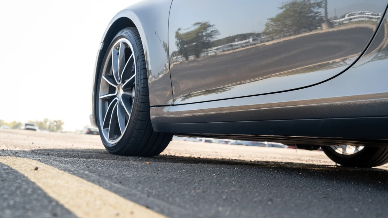 2024 Porsche 992 Carrera 4 - Image 12 of 31