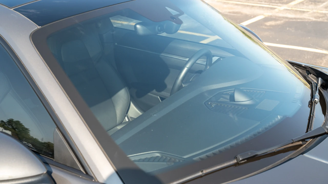 2024 Porsche 992 Carrera 4 - Image 21 of 31