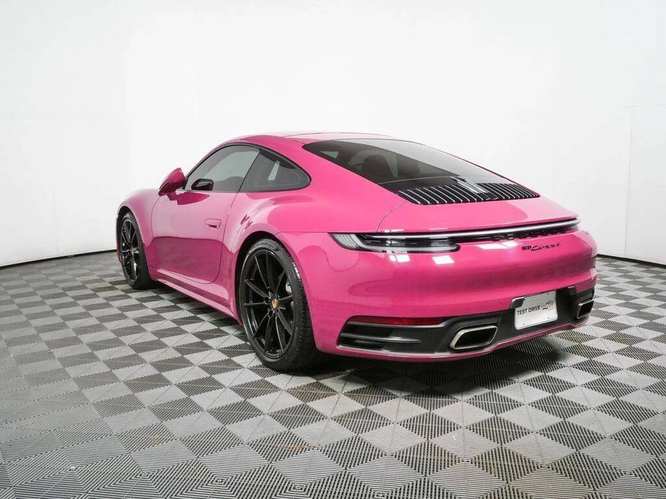 2024 Porsche 992 Carrera 4 - Image 3 of 4