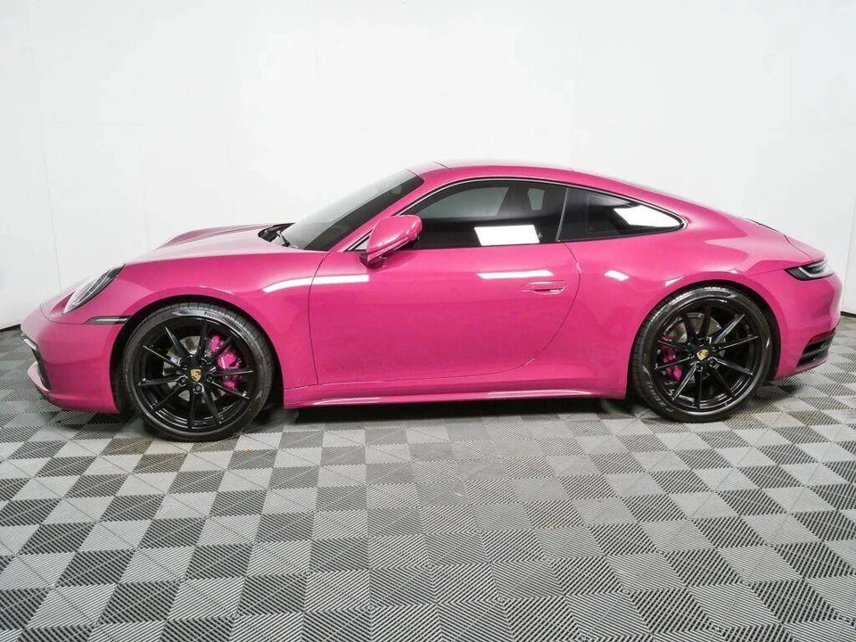 2024 Porsche 992 Carrera 4 - Image 2 of 4