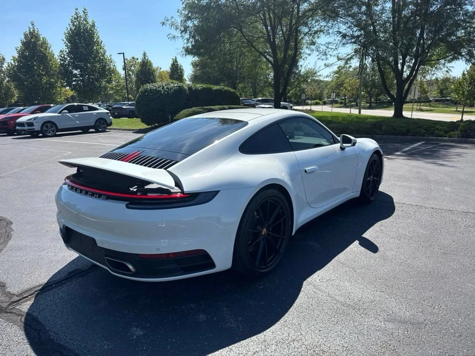 2024 Porsche 992 Carrera 4 - Image 4 of 4