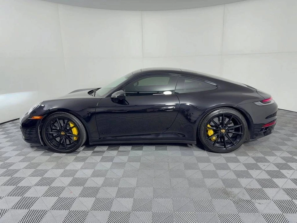 2024 Porsche 992 Carrera 4 - Image 2 of 4