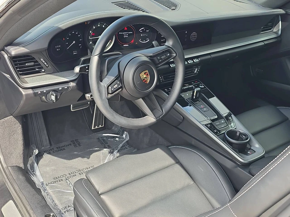 2024 Porsche 992 Carrera 4 - Image 4 of 4