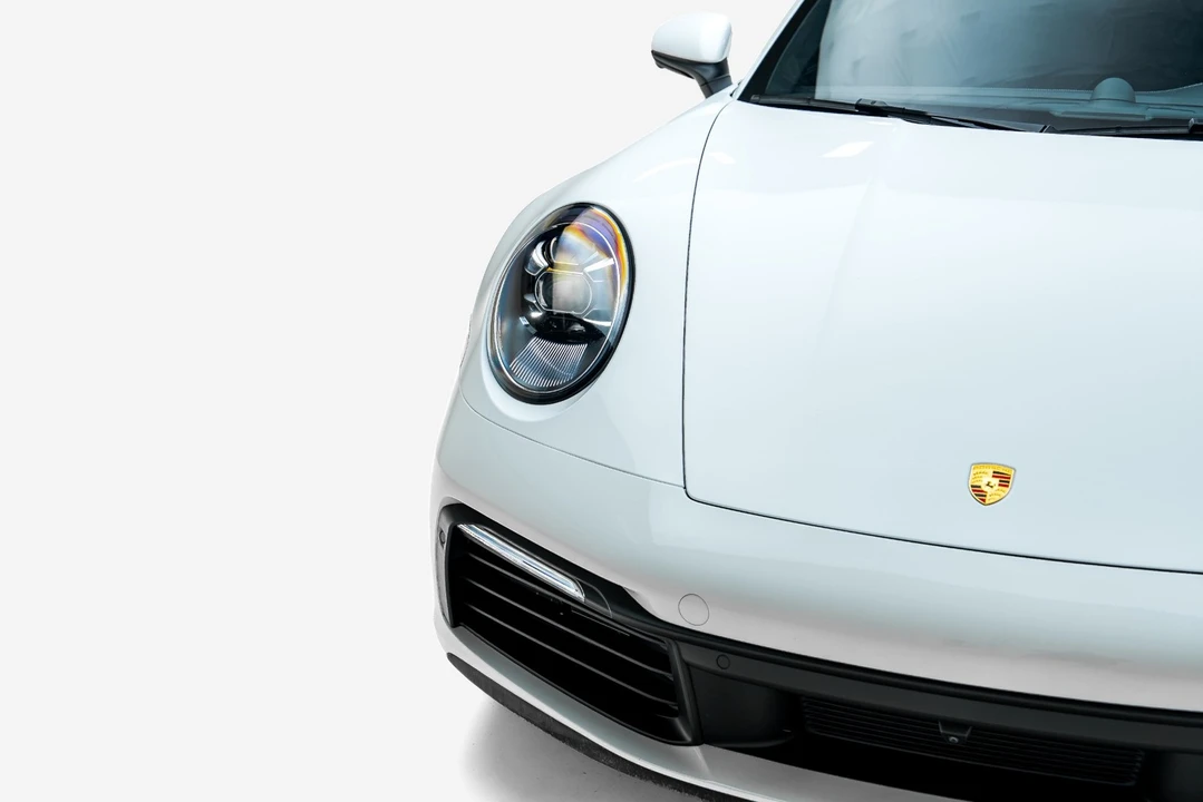 2024 Porsche 992 Carrera 4 - Image 23 of 31