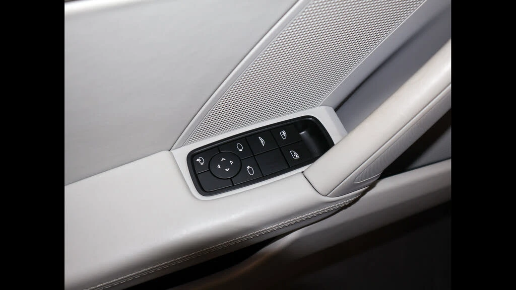 2024 Porsche 992 Carrera 4S - Image 19 of 31