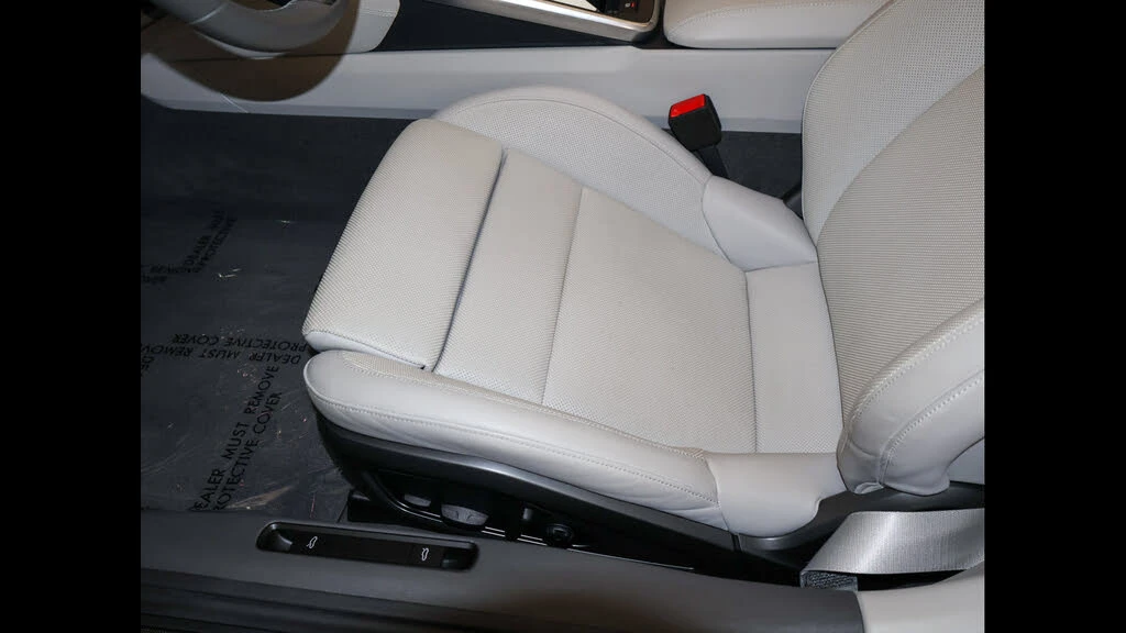 2024 Porsche 992 Carrera 4S - Image 16 of 31