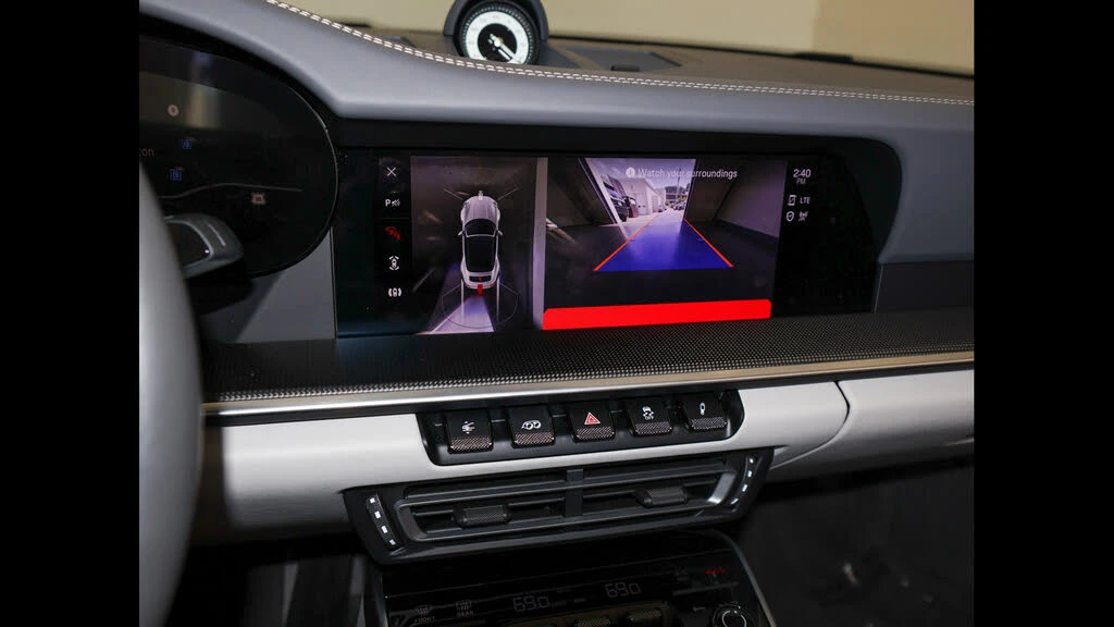 2024 Porsche 992 Carrera 4S - Image 28 of 31