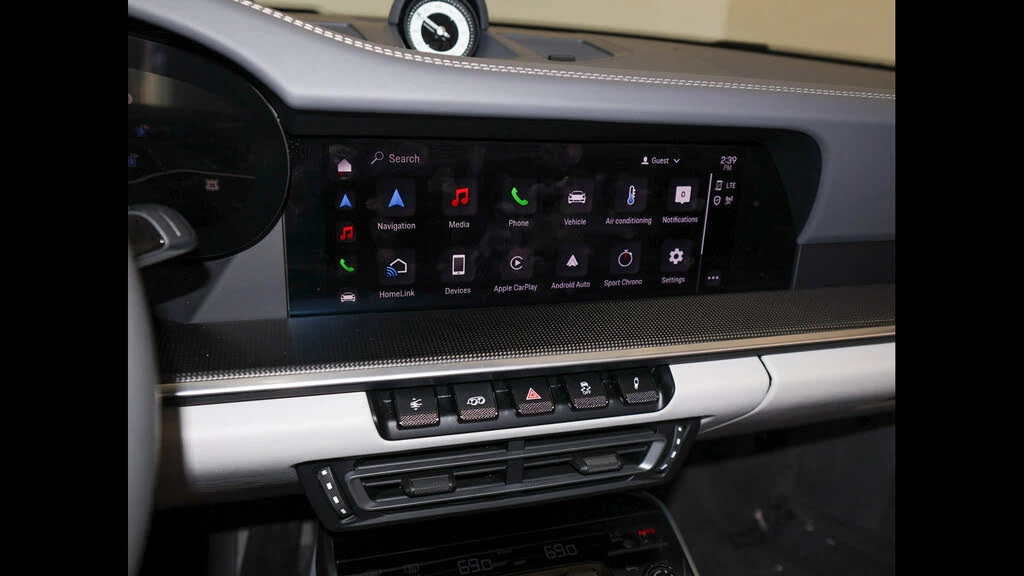 2024 Porsche 992 Carrera 4S - Image 26 of 31