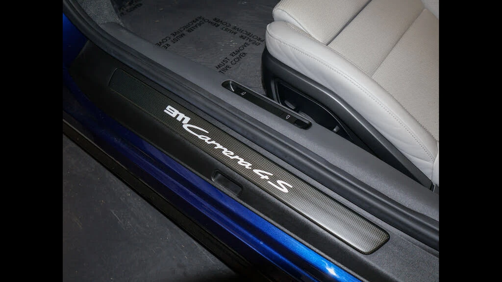 2024 Porsche 992 Carrera 4S - Image 17 of 31