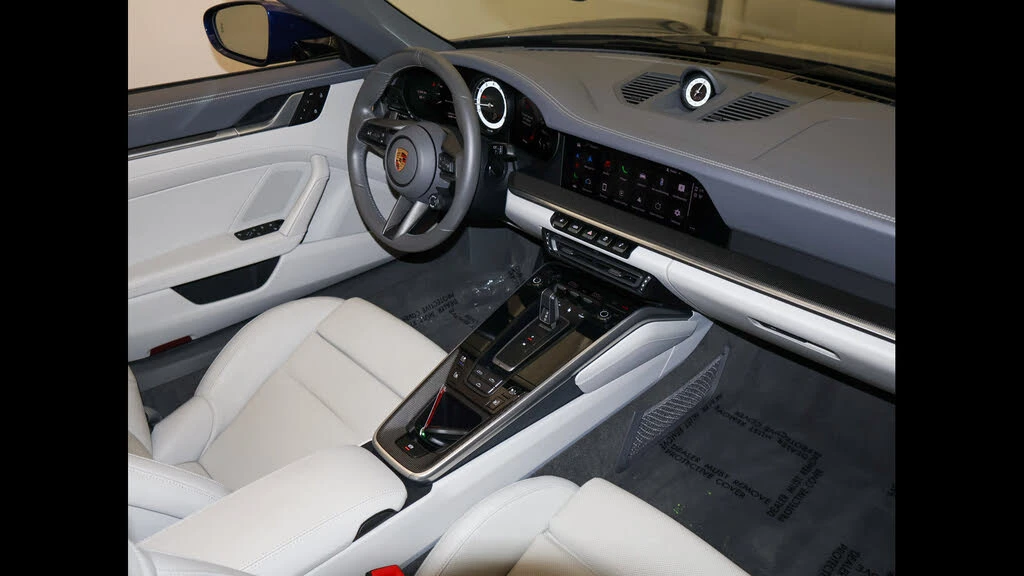 2024 Porsche 992 Carrera 4S - Image 25 of 31