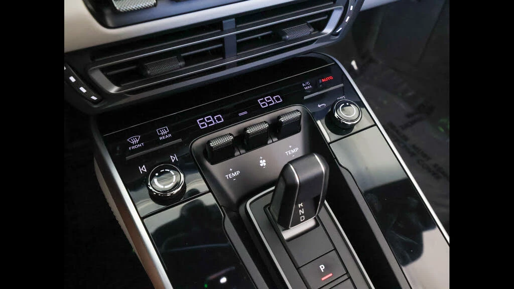 2024 Porsche 992 Carrera 4S - Image 30 of 31
