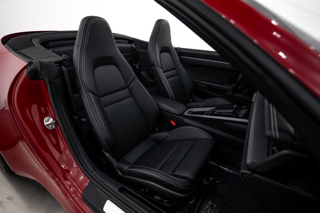 2024 Porsche 992 Carrera 4S - Image 24 of 31