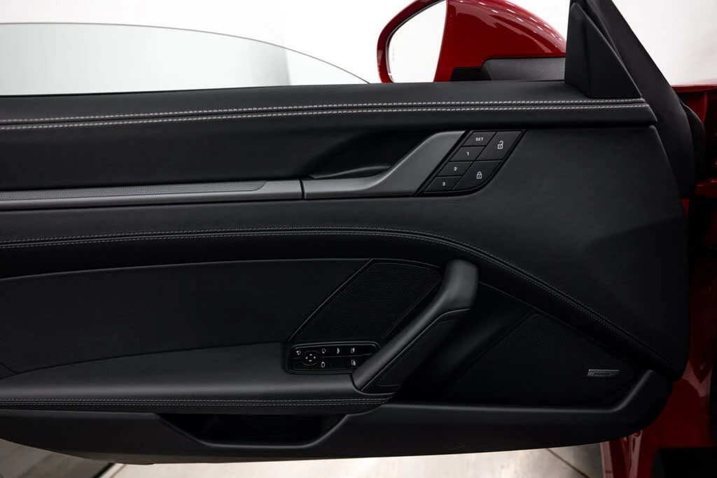 2024 Porsche 992 Carrera 4S - Image 18 of 31