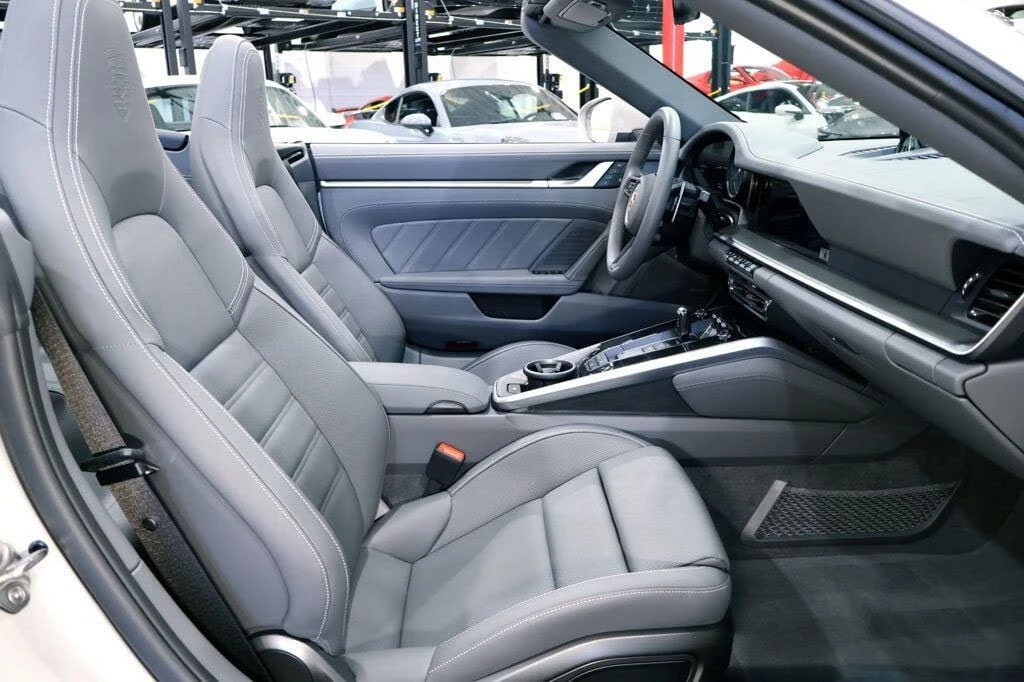 2024 Porsche 992 Carrera 4S - Image 26 of 31