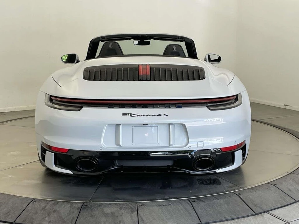 2024 Porsche 992 Carrera 4S - Image 6 of 31