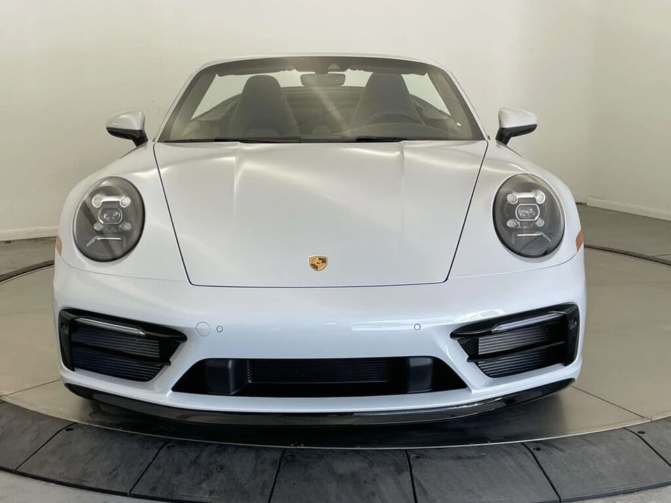 2024 Porsche 992 Carrera 4S - Image 10 of 31