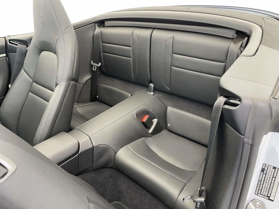 2024 Porsche 992 Carrera 4S - Image 18 of 31