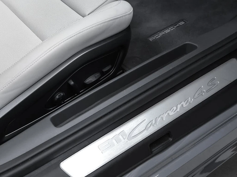 2024 Porsche 992 Carrera 4S - Image 27 of 31
