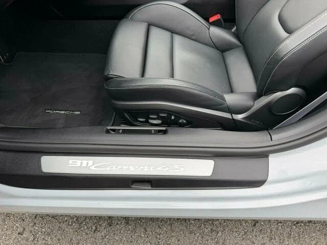2024 Porsche 992 Carrera 4S - Image 22 of 31