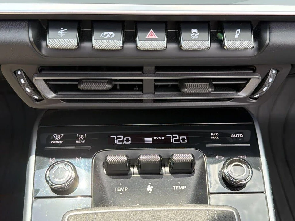 2024 Porsche 992 Carrera 4S - Image 28 of 31