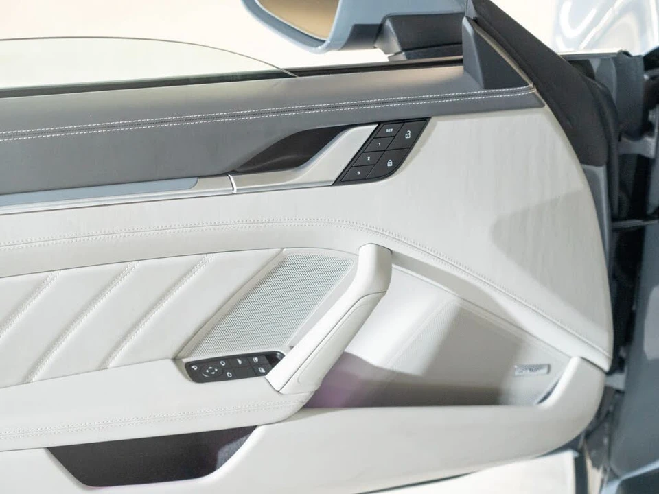 2024 Porsche 992 Carrera 4S - Image 17 of 26
