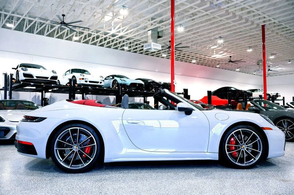 2024 Porsche 992 Carrera 4S - Image 16 of 31