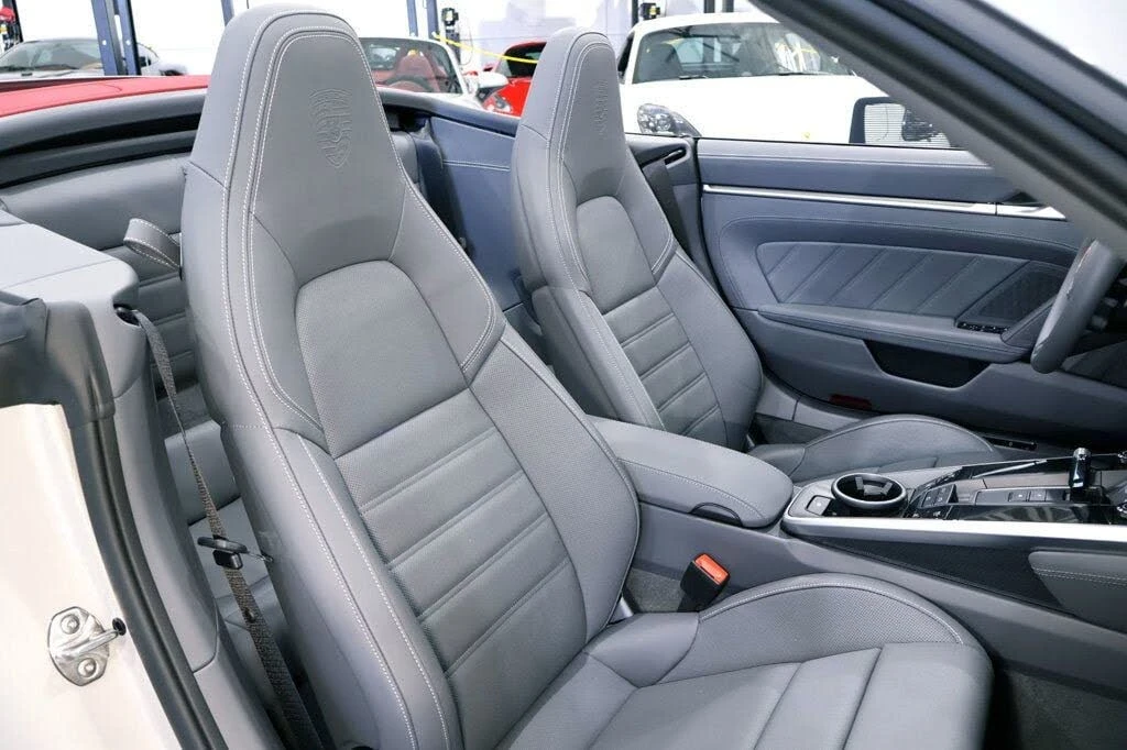 2024 Porsche 992 Carrera 4S - Image 25 of 31
