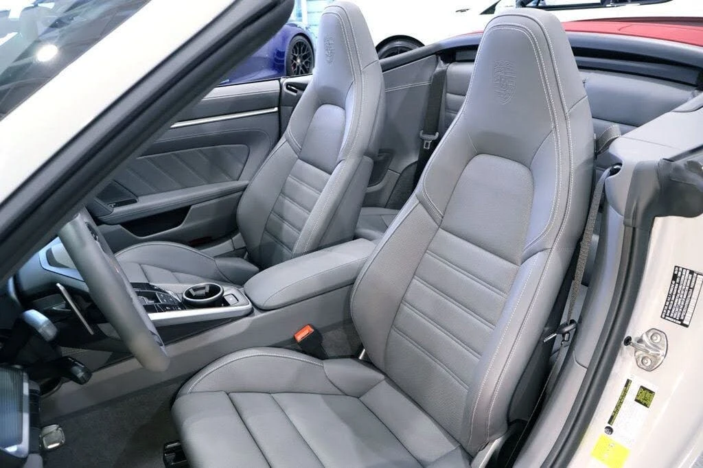 2024 Porsche 992 Carrera 4S - Image 27 of 31