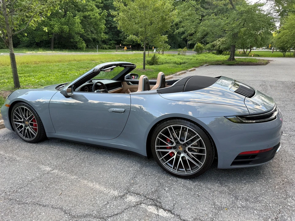 2024 Porsche 992 Carrera 4S - Image 14 of 30