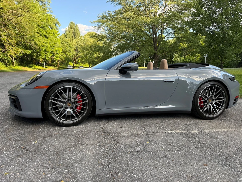 2024 Porsche 992 Carrera 4S - Image 18 of 30