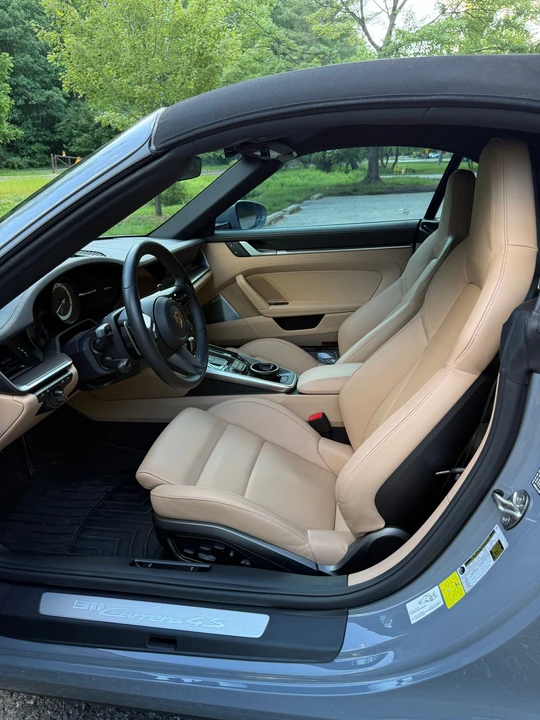 2024 Porsche 992 Carrera 4S - Image 27 of 30
