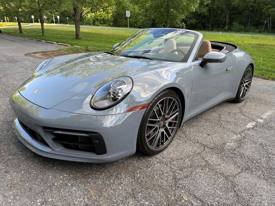 2024 Porsche 992 Carrera 4S - Image 11 of 30