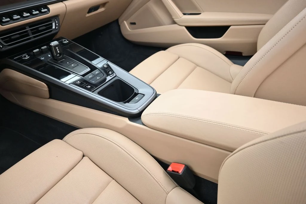 2024 Porsche 992 Carrera 4S - Image 21 of 31