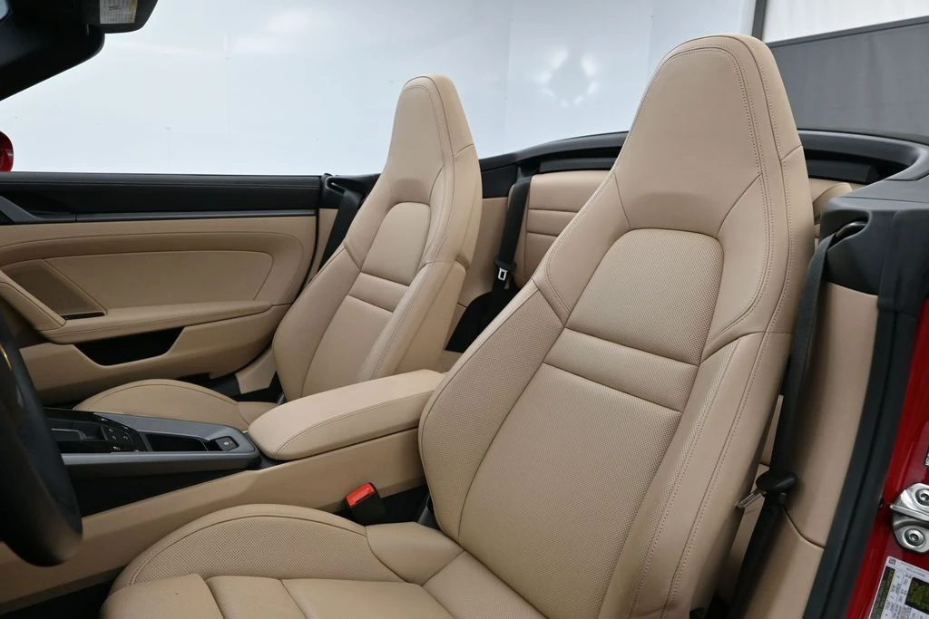 2024 Porsche 992 Carrera 4S - Image 5 of 31