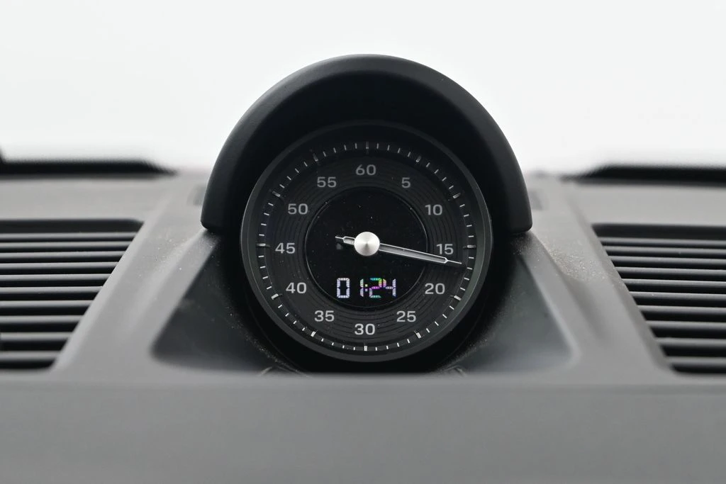 2024 Porsche 992 Carrera 4S - Image 10 of 31