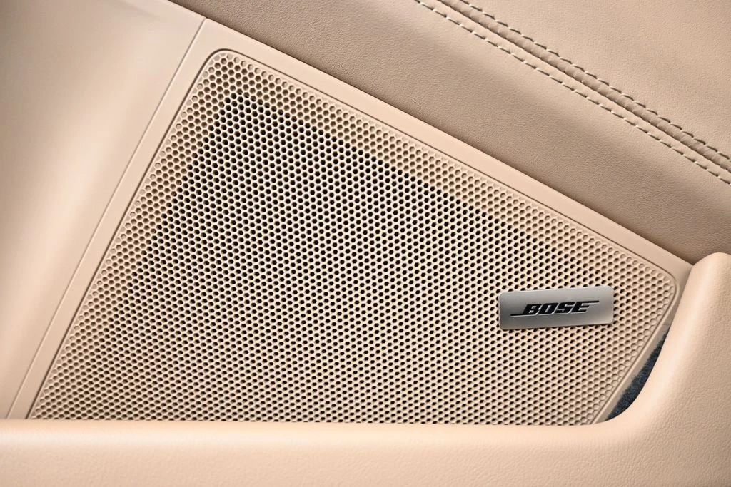 2024 Porsche 992 Carrera 4S - Image 15 of 31