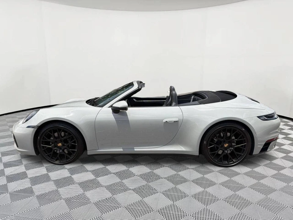 2024 Porsche 992 Carrera 4S - Image 2 of 5