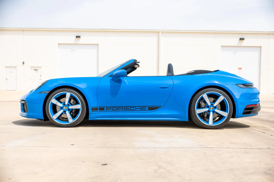 2024 Porsche 992 Carrera 4S - Image 4 of 31