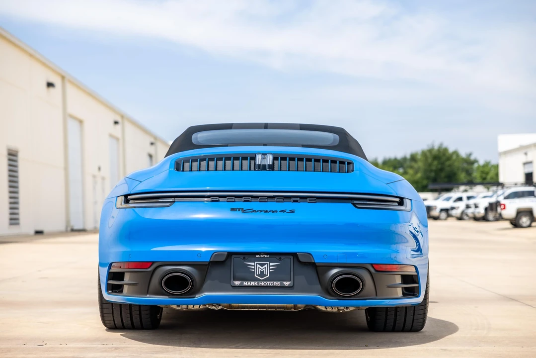 2024 Porsche 992 Carrera 4S - Image 13 of 31