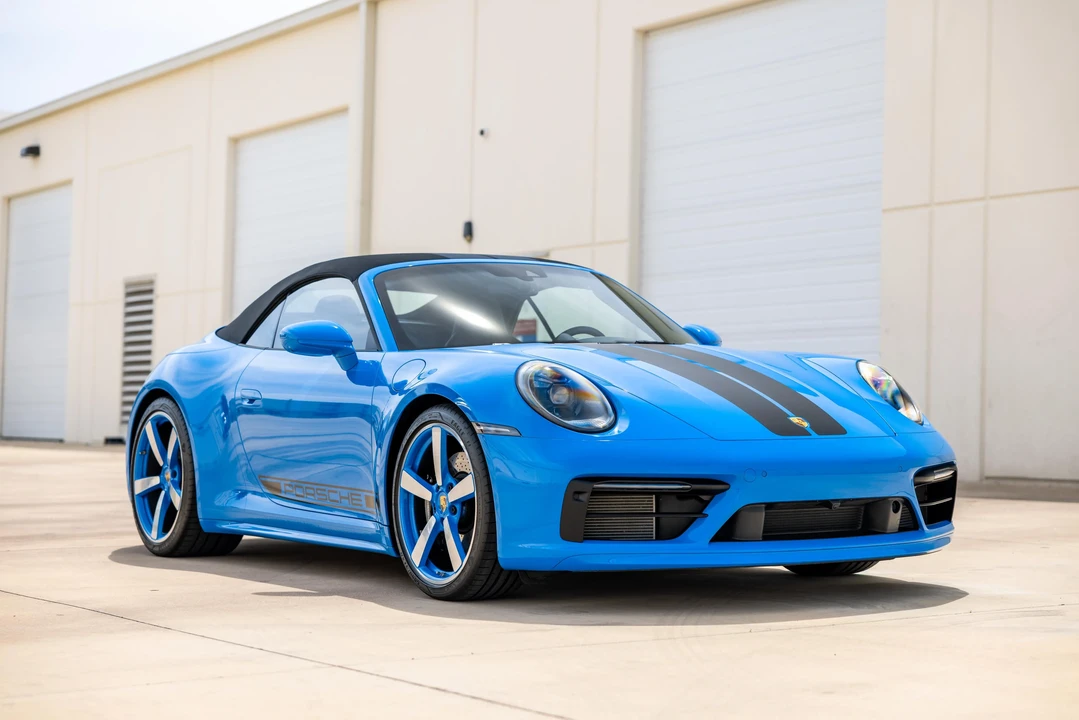 2024 Porsche 992 Carrera 4S - Image 16 of 31