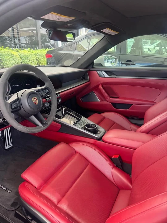 2024 Porsche 992 Carrera 4S - Image 5 of 6
