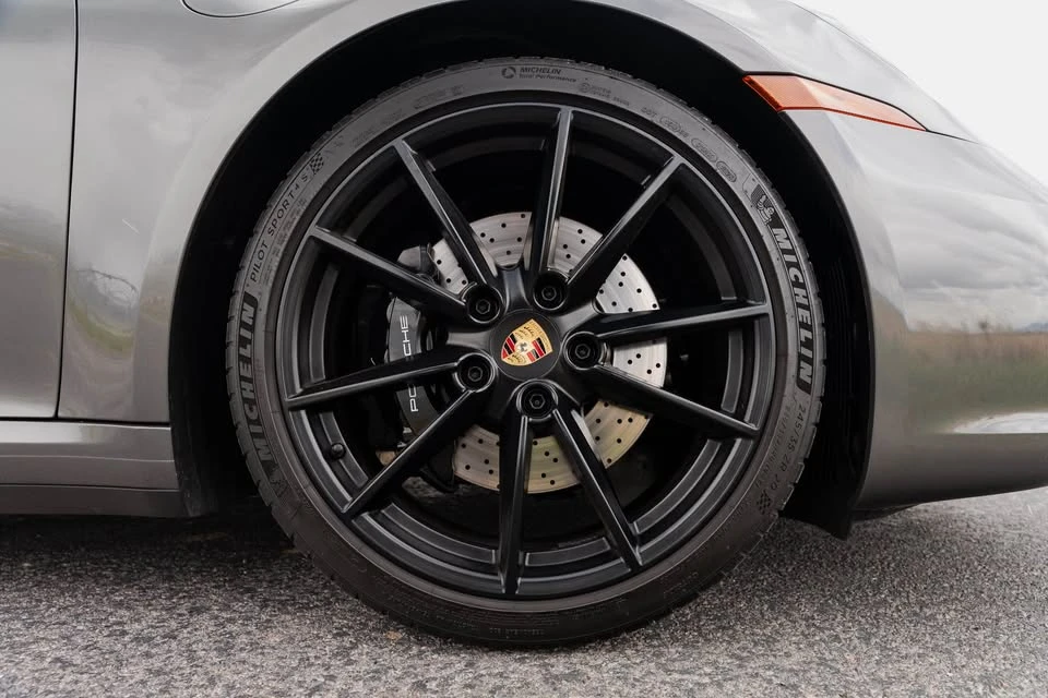 2024 Porsche 992 Carrera 4S - Image 6 of 16