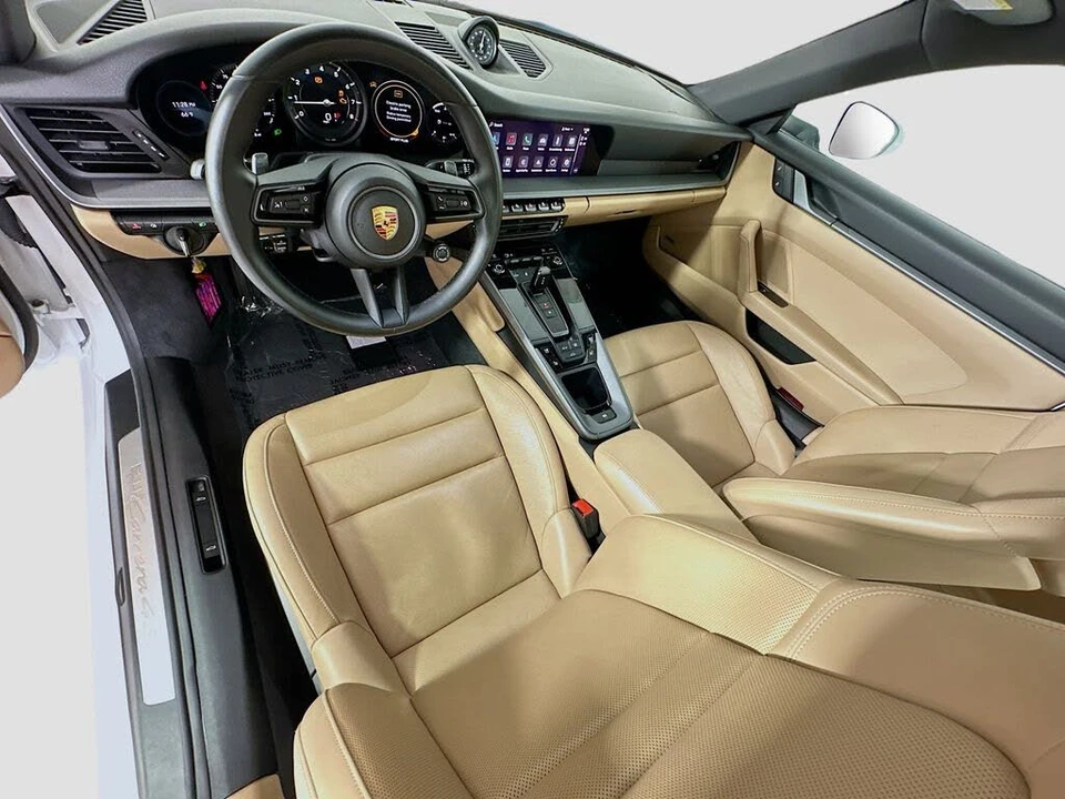 2024 Porsche 992 Carrera 4S - Image 25 of 31