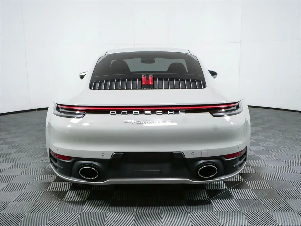 2024 Porsche 992 Carrera 4S - Image 28 of 31