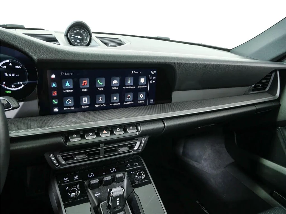 2024 Porsche 992 Carrera 4S - Image 12 of 31